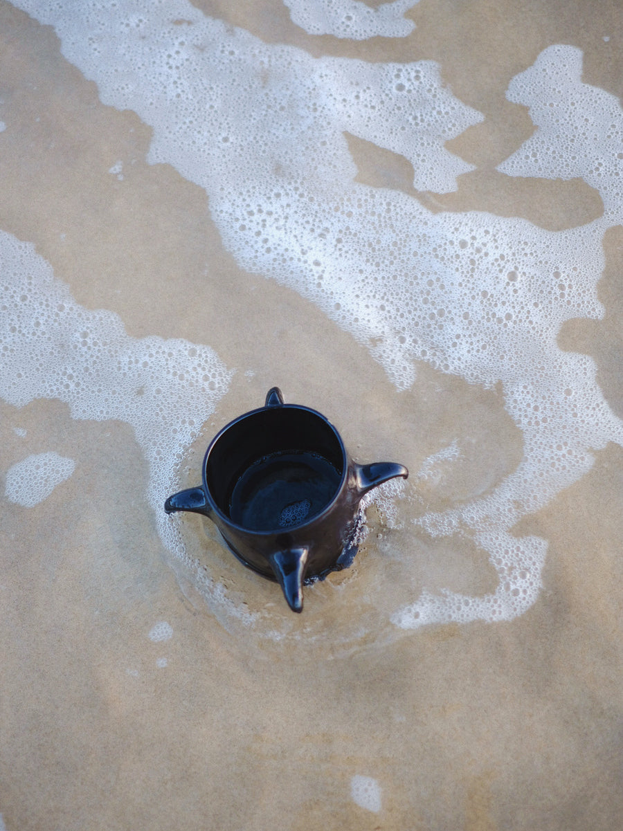 Black obsidian Horn Mug