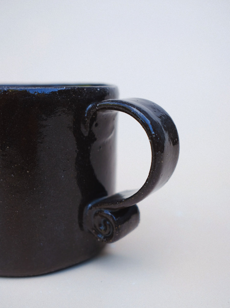 Spiral Handle Mug Brown