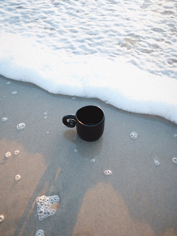 Black obsidian Spiral Mug