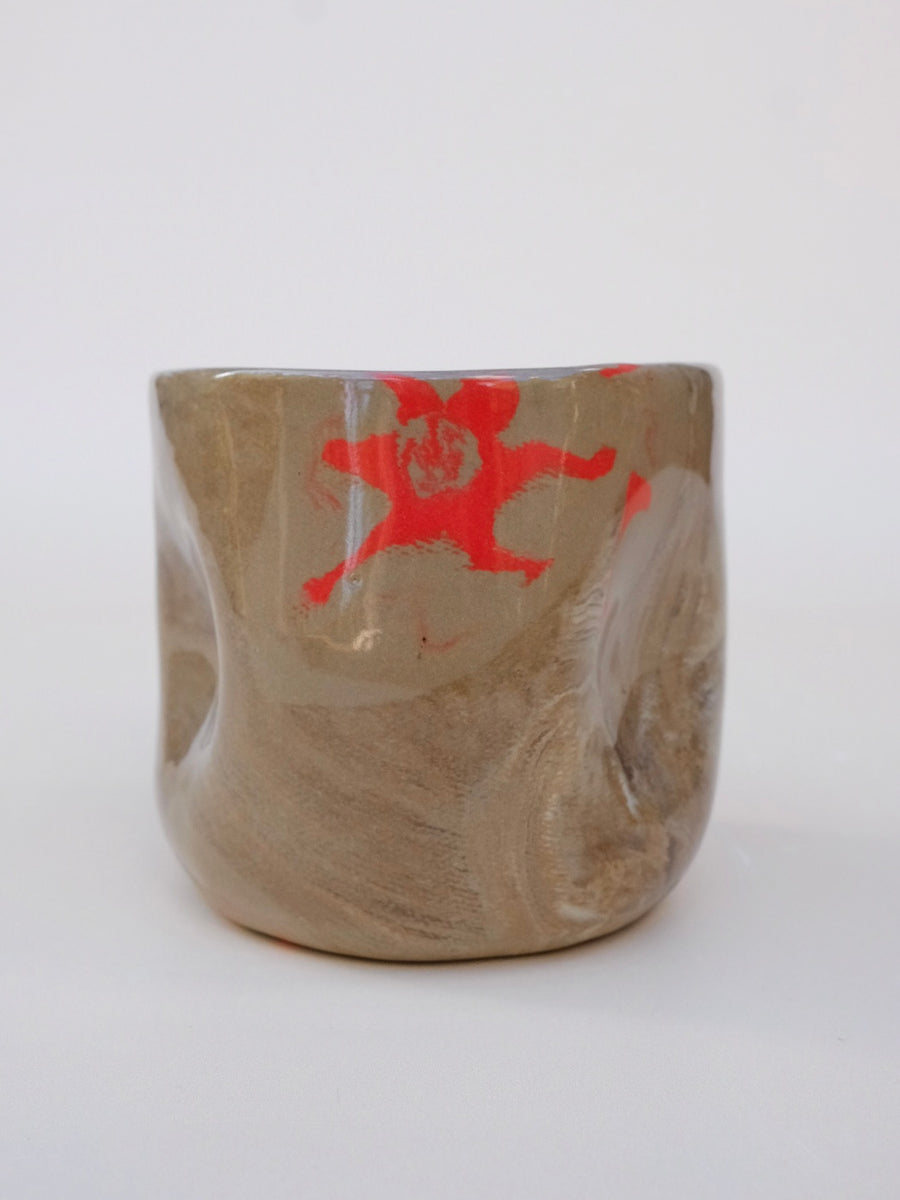 N.83 Red Stars Hug Mug