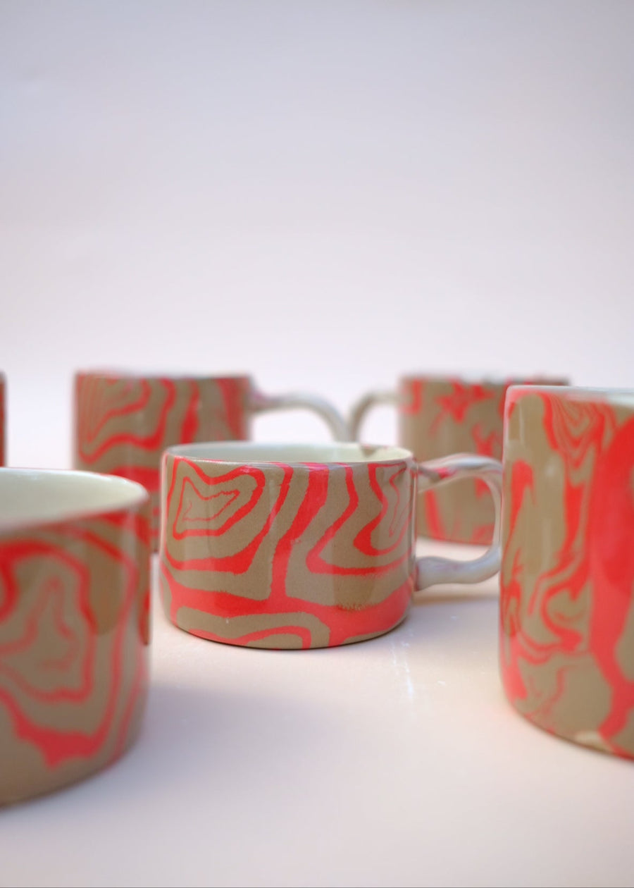 N.85 Red Spirals 8oz