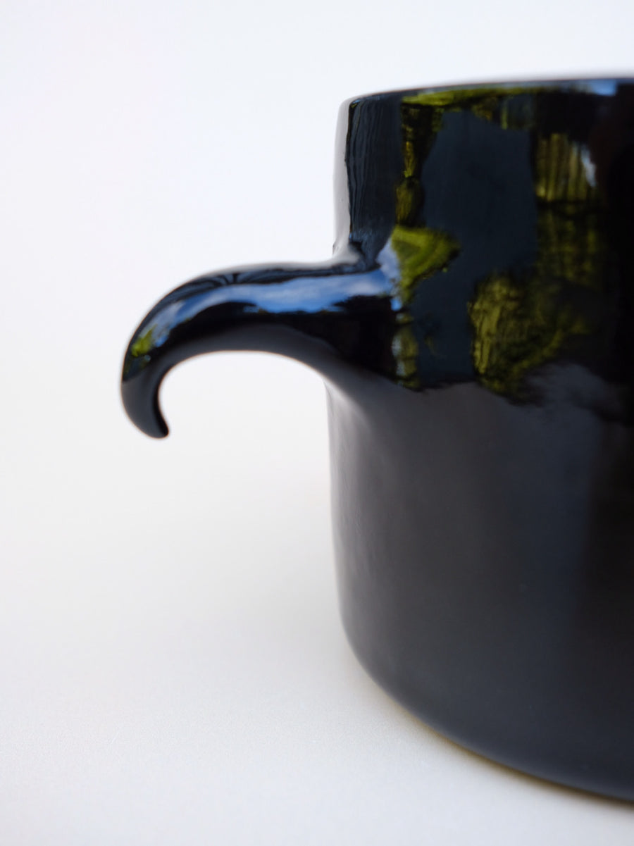 Black obsidian Horn Mug